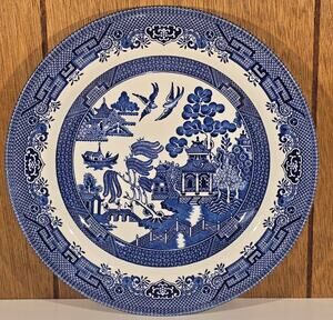 Churchill Blue Willow Dinner Plate 10.25" Staffordshire England China